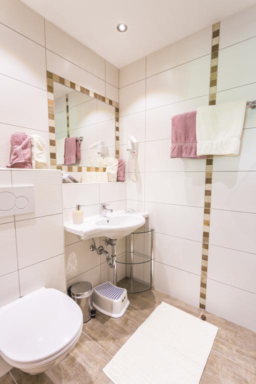 Noeglhof Villa Radstadt Room photo